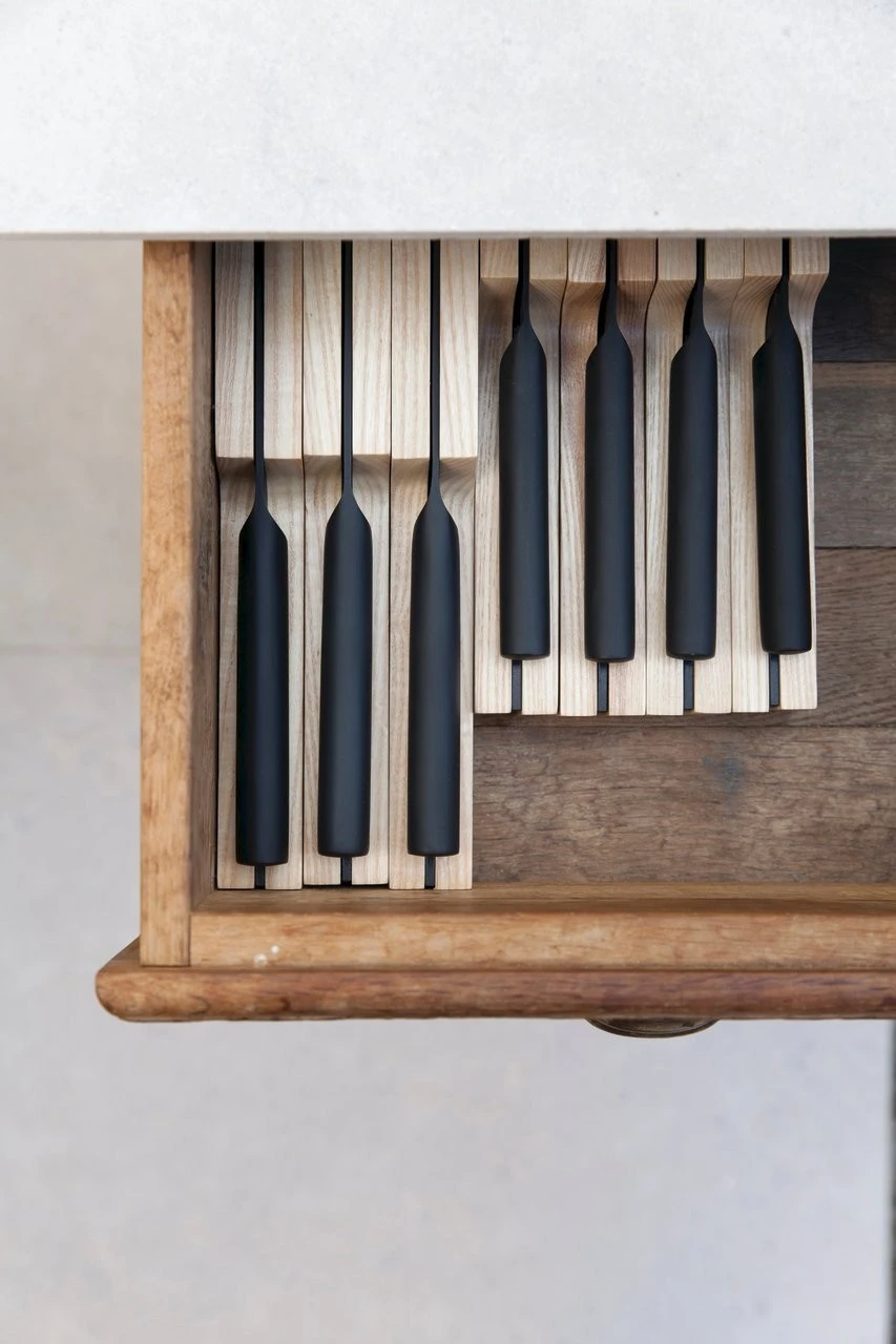 BergHOFF Magnetic Knife Organizer 30cm Made Of Ash Wood 5 BergHOFF Magnetic Knife Organizer 30cm Made Of Ash Wood - Image 3