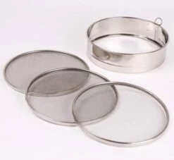 Stainless Steel Sieve With 3 Interchangeable Meshes - 20cm Diameter